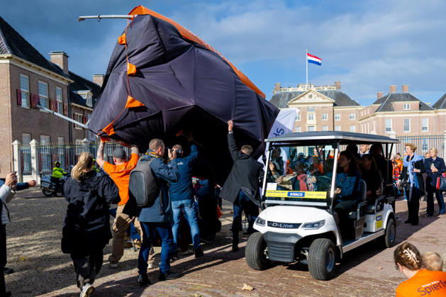 10-10-2026 Apeldoorn Princess Beatrix attended the 7th edition of Het Oranjepad around palace Het Loo in Apeldoorn. Â  Copyright: xPPEx