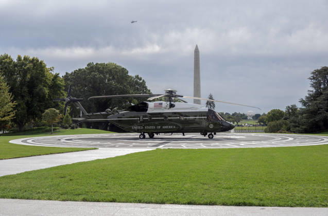 DC: Trump Departs for Clarksville, TN The new Marine One, a Sikorsky VH-92A Patriot helicopter, waits on the new helipad on the South Lawn of the White House in Washington, DC, USA, to ferry United States President Donald J Trump to Joint Base Andrews in Maryland en route to Clarksville, Tennessee on Saturday, October 10, 2026. The President will participate in a campaign rally for Tennessee Republican candidates on the ballot in November. Credit: Ron Sachs Pool via CNP Washington District of Columbia United States Copyright: xPool ABACAx