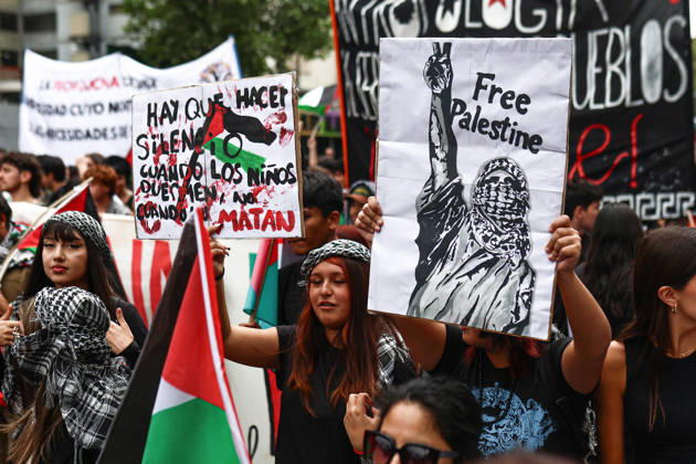 Thousands march in Santiago for Global Day of Action for Palestine SANTIAGO, CHILE - OCTOBER 10: Thousands of people take part in a demonstration organized by the Palestinian community in Chile as part of the Global Day of Action for Palestine, in Santiago, Chile, on October 10, 2026. Lucas Aguayo Araos Anadolu Santiago Chile. Editorial use only. Please get in touch for any other usage. Copyright: x2026xAnadoluxLucasxAguayoxAraosx