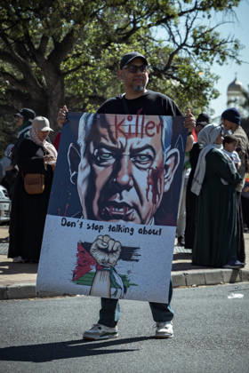 Pro-Palestine Global Mass March in Cape Town People attend the pro-Palestinian global mass march in Cape Town, South Africa, 10 October 2026. Thousands of people marched through central Cape Town as part of a coordinated Global Day of Action for Palestine. More than 200 organisations mobilised demonstrations across at least 60 countries and 250 locations, marking three years since the start of Israels military campaign in Gaza. Cape Town was the centre of the African leg, with 32 actions across 10 countries. Cape Town South Africa  Copyright: xMatrixxImagesx xLeighxGroenemeyex