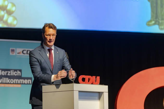 Ceremony Marking the 150th Anniversary of Konrad Adenauer and the 80th Anniversary of the CDU Bad Honnef October 10, 2026 Speech by North Rhine-Westphalia Minister President Hendrik WÜST CDU Ceremony marking the 150th anniversary of Konrad Adenauer and the 80th anniversary of the CDU Bad Honnef at the Kursaal in Bad Honnef Adenaue Copyright: xMarcxJohnx