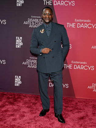October 10, 2026, Santa Monica, California, USA: American writer and director DAVID FORTUNE attends the inaugural Easterseals Disability Arts & Culture Awards DARCYS Awards red carpet. Santa Monica USA - ZUMAb173 20261010_aap_b173_042 Copyright: xBillyxBennightx