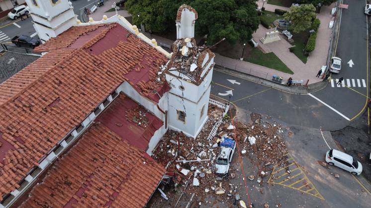 (261011) -- PENONOME, Oct. 11, 2026 -- A drone photo taken on Oct. 10, 2026 shows a church damaged in an earthquake in Penonome, Panama. Panama declared a state of emergency on Saturday to coordinate relief efforts and assist communities affected by a powerful earthquake that struck the country Friday. ) PANAMA-PENONOME-EARTHQUAKE-AFTERMATH LixJiaxu 