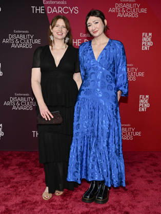 October 10, 2026, Santa Monica, California, USA: SARAH GARRAHAN and KATARINA POLJAK attend the inaugural Easterseals Disability Arts & Culture Awards DARCYS Awards red carpet. Santa Monica USA - ZUMAb173 20261010_aap_b173_051 Copyright: xBillyxBennightx