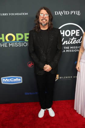 Soundstage Of Hope Gala - LA Dave Grohl. At The Soundstage Of Hope Gala held at Chaplin Recording Studios in Los Angeles, CA. 01 October 2026 Photo Credit: ABACA PRESS-Fafou Los Angeles CA United States Copyright: xFatixSadou ABACAPRESS.COMx