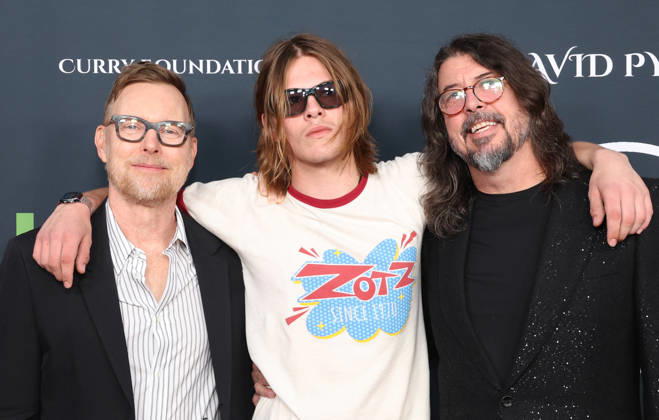 Soundstage Of Hope Gala - LA Nate Mendel, Shane Hawkins, Dave Grohl. At The Soundstage Of Hope Gala held at Chaplin Recording Studios in Los Angeles, CA. 01 October 2026 Photo Credit: ABACA PRESS-Fafou Los Angeles CA United States Copyright: xFatixSadou ABACAPRESS.COMx