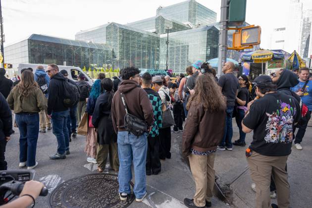 October 10, 2026, New York, New York, United States: NEW YORK, NEW YORK - OCTOBER 10: People wait to cross the street many of them on the way to the New York Comic Con 2026 at The Jacob K. Javits Convention Center on October 10, 2026 in New York City..during New York Comic Con 2026 at The Jacob K. Javits Convention Center on October 10, 2026 in New York City. New York United States - ZUMAs197 20261010_aaa_s197_757 Copyright: xRonxAdarx