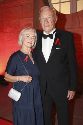 Eduard Geyer with his wife, Angelika Geyer, at the 18 Hope Gala 2026 at the Schauspielhaus Dresden, October 10, 2026 Foto:xM.xFischerx xFuturexImagex hope_6082