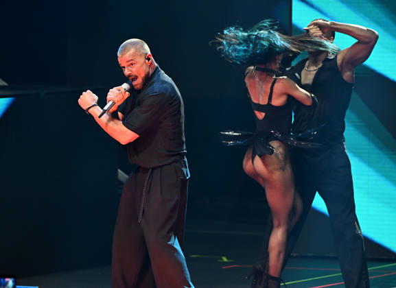 HOLLYWOOD FL - OCTOBER 10: Ricky Martin performs during the Ricky Martin Live 2026 Tour at Hard Rock Live at the Seminole Hard Rock Hotel & Casino on October 10, 2026 in Hollywood, Florida. Copyright: xmpi10x