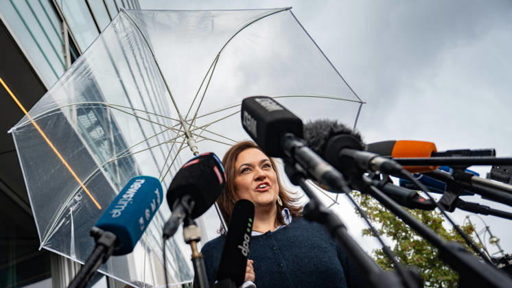 CDU Secretary General Franziska Hoppermann delivers a press statement at the start of the closed-door meeting. CDU Germany Executive Committee Closed-Door Meeting in Berlin, October 2026, Berlin, Berlin, Germany, Konrad Adenauer House