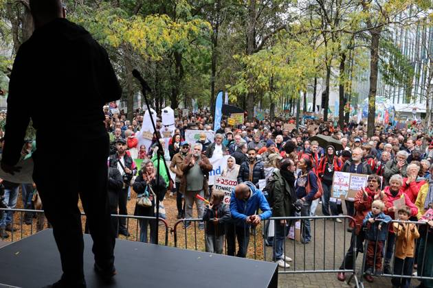 This image shows the Climate March 2026, organized by the Climate Coalition, in Brussels, on Sunday 11 October 2026. The Climate Coalition demands the federal and regional governments to stop subsidizing polluting industrial activities in Belgium and levy higher taxes on these companies. NICOLASxMAETERLINCK 189444426