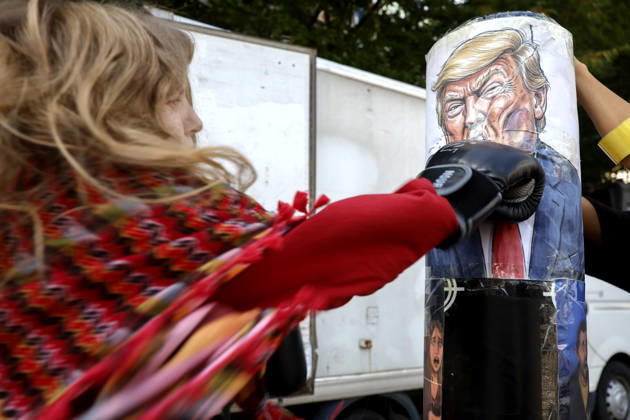 Protest condemning Gaza conflict in Seoul A person punches an effigy of U.S. President Donald Trump prior to a protest against Israel s attacks in the Gaza Strip, in Seoul, South Korea, on October 11, 2026 . The rally was held aa part of the Global Action for Palestine, a coordinated international mobilization held on October 10 11 marking three years since the 2023 Hamas attacks and the ensuing war. Seoul South Korea  Copyright: xMatrixxImages JungxUi-Chelx