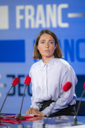 CGT General Secretary Sophie Binet Franc Jeu - Paris CGT General Secretary Sophie Binet during an interview at Franc Jeu on France 2 channel in Paris, France on October 11, 2026.Photo by Eliot Blondet ABACAPRESS.COM Paris France France Copyright: xBlondetxEliot ABACAx