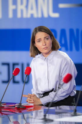 CGT General Secretary Sophie Binet Franc Jeu - Paris CGT General Secretary Sophie Binet during an interview at Franc Jeu on France 2 channel in Paris, France on October 11, 2026.Photo by Eliot Blondet ABACAPRESS.COM Paris France France Copyright: xBlondetxEliot ABACAx