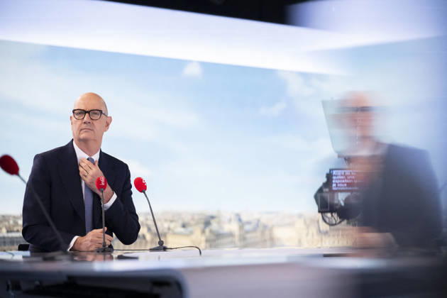 French Economy Minister Roland Lescure Franc Jeu - Paris French Economy Minister Roland Lescure during an interview at Franc Jeu on France 2 channel in Paris, France on October 11, 2026.Photo by Eliot Blondet ABACAPRESS.COM Paris France France Copyright: xBlondetxEliot ABACAx