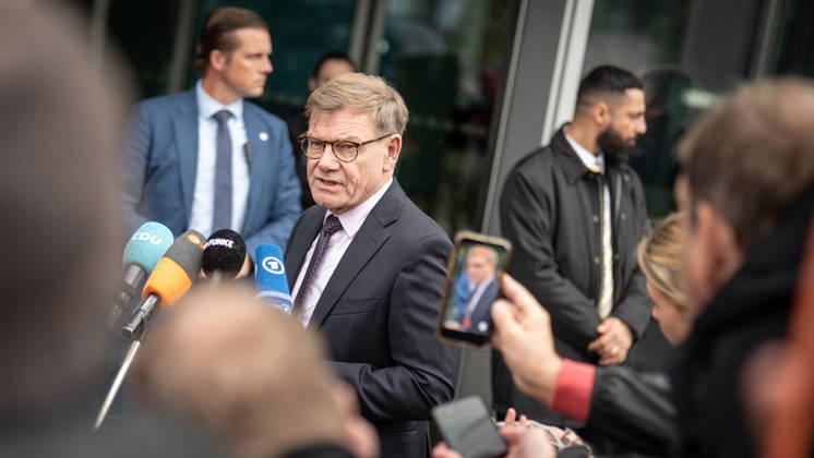 Johann Wadephul, Minister of Foreign Affairs, delivers a statement in front of the Konrad Adenauer House on the latest developments in Ukraine. CDU Germany Executive Committee Retreat in Berlin, October 2026, Berlin, Germany, Konrad Adenauer House