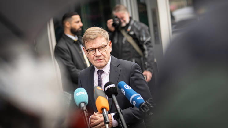 Johann Wadephul, Minister of Foreign Affairs, delivers a statement in front of the Konrad Adenauer House regarding current developments in Ukraine. CDU Germany Executive Committee Retreat in Berlin, October 2026, Berlin, Berlin, Germany, Konrad Adenauer House