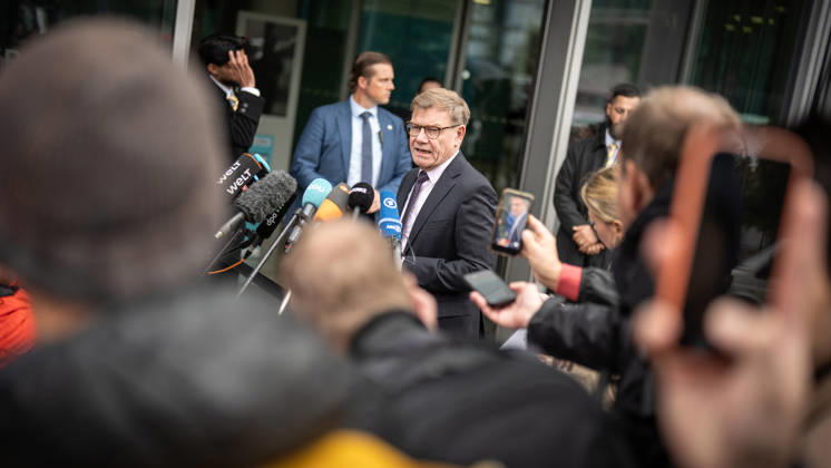 Johann Wadephul, Minister of Foreign Affairs, delivers a statement in front of the Konrad Adenauer House on current developments in Ukraine. CDU Germany Executive Committee Retreat in Berlin, October 2026, Berlin, Berlin, Germany, Konrad Adenauer House