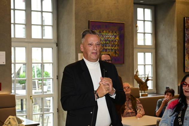 Jens Christian Wittig at the opening of the exhibition *Goldener Reigen* by Jens Christian Wittig at Kastenmeiers in the Taschenbergpalais in Dresden, Dresden, October 11, 2026 Copyright: xMatthiasxWehnertx