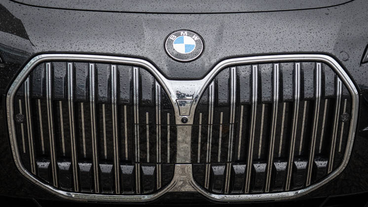 BMW official vehicles from Saxony-Anhalt, used by incumbent Minister President Sven Schulze and his security detail; cars belonging to the state government parked in front of the CDU Federal Headquarters following the Minister President’s arrival at the CDU of Germany’s Executive Committee Retreat in Berlin, October 2026, Berlin, Germany, Konrad Adenauer House
