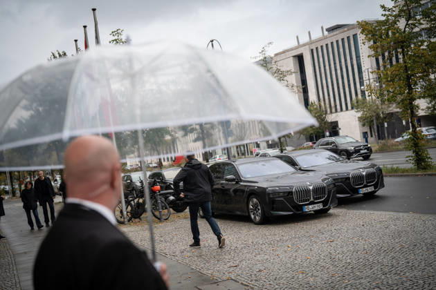 BMW official vehicles from Saxony-Anhalt, used by incumbent Minister President Sven Schulze and his security detail; cars belonging to the state government parked in front of the CDU Federal Headquarters following the Minister President’s arrival at the CDU of Germany’s Executive Committee Retreat in Berlin, October 2026, Berlin, Germany, Konrad Adenauer House