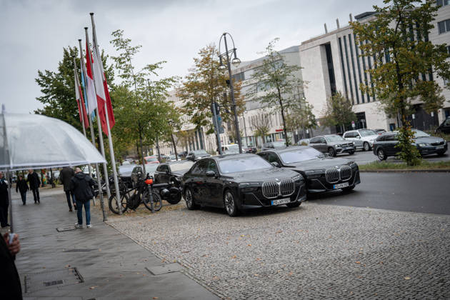 BMW official vehicles from Saxony-Anhalt, used by incumbent Minister President Sven Schulze and his security detail; cars belonging to the state government parked in front of the CDU Federal Headquarters following the Minister President’s arrival at the CDU of Germany’s Executive Committee retreat in Berlin, October 2026, Berlin, Germany, Konrad Adenauer House