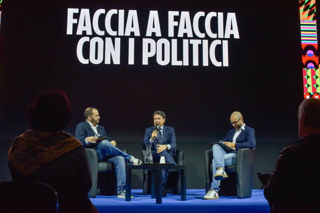 Political leaders Elly Schlein, Giuseppe Conte, Nicola Fratoianni, and Giovanni Donzelli take part in the panel Faccia a Faccia con i politici with Fanpage.it journalists during the Rumore Festival 2026 at Acquario Romano. - 11 Oct 2026 Fanpage.it Co-Director Adriano Biondi (L), Movimento 5 Stelle President Giuseppe Conte (C), and Fanpage.it Director Francesco Cancellato (R) during an interview at the panel Faccia a Faccia con i politici during the Rumore Festival 2026 at Acquario Romano in Rome. Rome Italy Copyright: xVincenzoxNuzzolesex xSOPAxImagesx vnuzzolese_2026_10_11_14