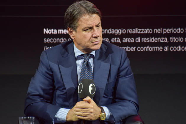 Political leaders Elly Schlein, Giuseppe Conte, Nicola Fratoianni, and Giovanni Donzelli take part in the panel Faccia a Faccia con i politici with Fanpage.it journalists during the Rumore Festival 2026 at Acquario Romano. - 11 Oct 2026 Movimento 5 Stelle President Giuseppe Conte speaks during the panel Faccia a Faccia con i politici at the Rumore Festival 2026 at Acquario Romano in Rome. Rome Italy Copyright: xVincenzoxNuzzolesex xSOPAxImagesx vnuzzolese_2026_10_11_19