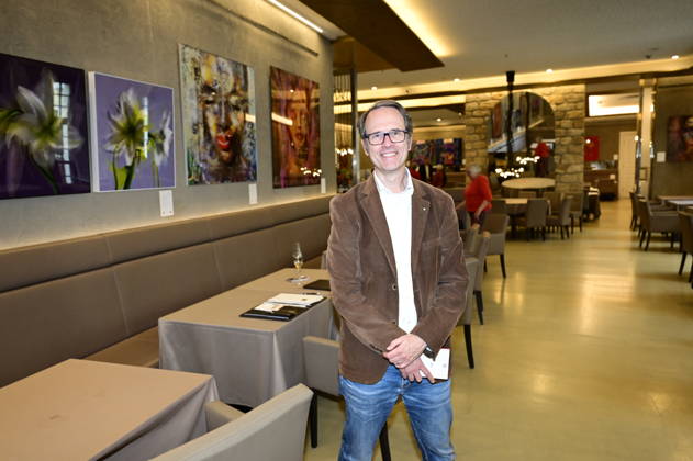 Frank Stehr at the opening of Jens Christian Wittig’s exhibition *Goldener Reigen* at Kastenmeiers in the Taschenbergpalais in Dresden, Dresden, October 11, 2026 Copyright: xMatthiasxWehnertx