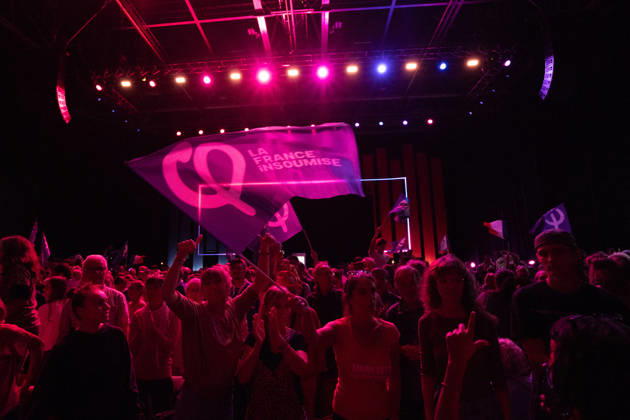 Jean-Luc Melenchon s Presidential Campaign Rally - Cournon-d’Auvergne General view of the crowded arena as Jean-Luc Melenchon candidate of La France insoumise LFI for the 2027 French presidential election took the floor at the Zenith d Auvergne in Cournon-d Auvergne near Clermont-Ferrand in the Puy-de-Dome department in France on October 11, 2026. About 10000 people attended the rally focused on youth according to an estimate on site. Photo by Fanny Reynaud ABACAPRESS.COM Clermont-Ferrand Auvergne, auvergne rhône alpes France  Copyright: xReynaudxFanny ABACAx