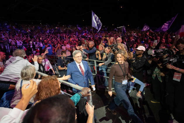 Jean-Luc Melenchon s Presidential Campaign Rally - Cournon-d’Auvergne La France Insoumise (LFI) candidate in 2027 presidential election in France Jean-Luc Melenchon during a campaign rally in Cournon-d Auvergne in the Puy-de-Dome department on October 11, 2026. Photo by Fanny Reynaud ABACAPRESS.COM Clermont-Ferrand Auvergne, auvergne rhône alpes France  Copyright: xReynaudxFanny ABACAx