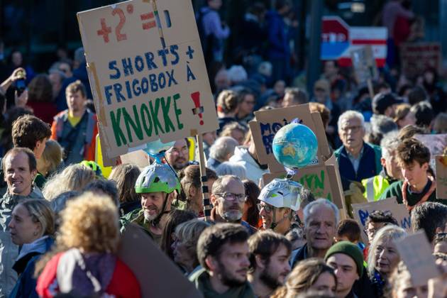 This image shows the Climate March 2026, organized by the Climate Coalition, in Brussels, on Sunday 11 October 2026. The Climate Coalition demands the federal and regional governments to stop subsidizing polluting industrial activities in Belgium and levy higher taxes on these companies. NICOLASxMAETERLINCK 189472035