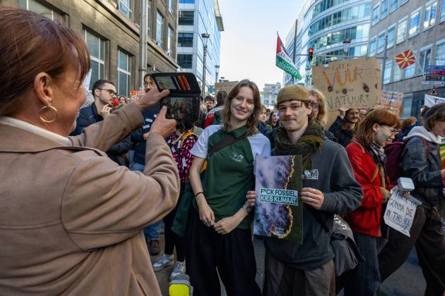 This image shows the Climate March 2026, organized by the Climate Coalition, in Brussels, on Sunday 11 October 2026. The Climate Coalition demands the federal and regional governments to stop subsidizing polluting industrial activities in Belgium and levy higher taxes on these companies. NICOLASxMAETERLINCK 189472047