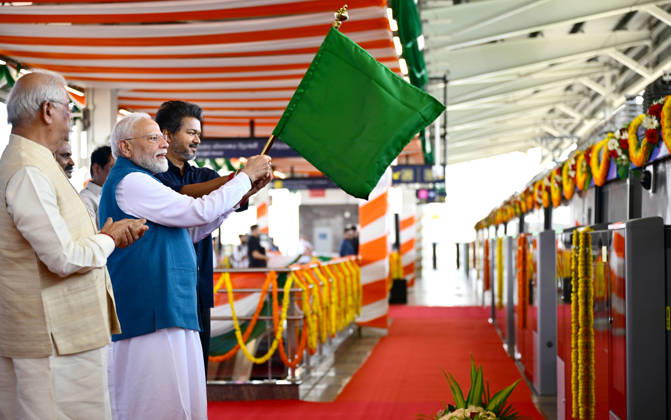 PM Modi inaugurates Poonamallee-Vadapalani stretch of Chennai Metro Phase-2 Chennai, Oct 11 (ANI): Prime Minister Narendra Modi and Tamil Nadu Chief Minister C. Joseph Vijay flag off the Poonamallee-Vadapalani stretch of Chennai Metro Phase-2, in Chennai on Sunday. Tamil Nadu Governor Rajendra Vishwanath Arlekar also present. (DPR PMO ANI Photo) Chennai Tamil Nadu India Copyright: xANIx ANI_20261011212