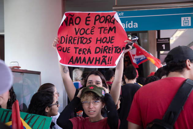 SaO PAULO, SP - 11.10.2026: ATO EM APOIO A LULA SP - Students, social movements and supporters of President Luiz Inacio Lula da Silva are holding an event throughout this Sunday (11) in anticipation of the second round of elections. With a gathering in front of MASP, the event continues to Praca Roosevelt, in the central area of Sao Paulo, SP. x3028831x  RodileixMorais