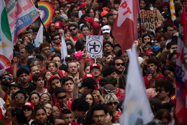SaO PAULO, SP - 11.10.2026: ATO EM APOIO A LULA SP - Students, social movements and supporters of President Luiz Inacio Lula da Silva are holding an event throughout this Sunday (11) in anticipation of the second round of elections. With a gathering in front of MASP, the event continues to Praca Roosevelt, in the central area of Sao Paulo, SP. x3028838x  RodileixMorais