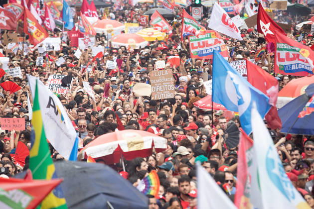 SaO PAULO, SP - 11.10.2026: ATO EM APOIO A LULA SP - Students, social movements and supporters of President Luiz Inacio Lula da Silva are holding an event throughout this Sunday (11) in anticipation of the second round of elections. With a gathering in front of MASP, the event continues to Praca Roosevelt, in the central area of Sao Paulo, SP. x3028839x  RodileixMorais