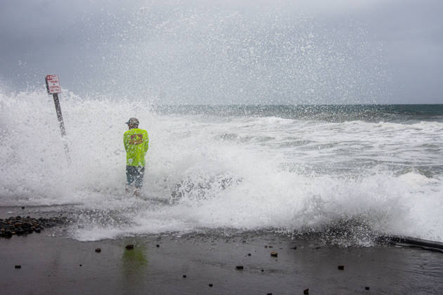 October 11, 2026, Oceanside, California, USA: An Oceanside man braves historic El NioÂ±o tidal swells on October 10, 2026. These Kelvin Waves have brought major damages to the Southern California coastline. Oceanside USA  - ZUMAg219 20261011_znp_g219_003 Copyright: xJakexLeexGreenx