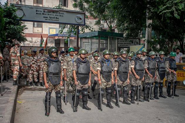 Protest to demand resignation of India s chief election commissioner in New Delhi NEW DELHI, INDIA - OCTOBER 11: Indian police officers take security measures during a mass protest organized by the Cockroach Janta Party (CJP) in New Delhi, India on October 11, 2026. Demonstrators gathered to demand the resignation of Chief Election Commissioner Gyanesh Kumar over alleged electoral roll irregularities and revisions. Yousuf Sarfaraz Anadolu New Delhi India. Editorial use only. Please get in touch for any other usage. Copyright: x2026xAnadoluxYousufxSarfarazx
