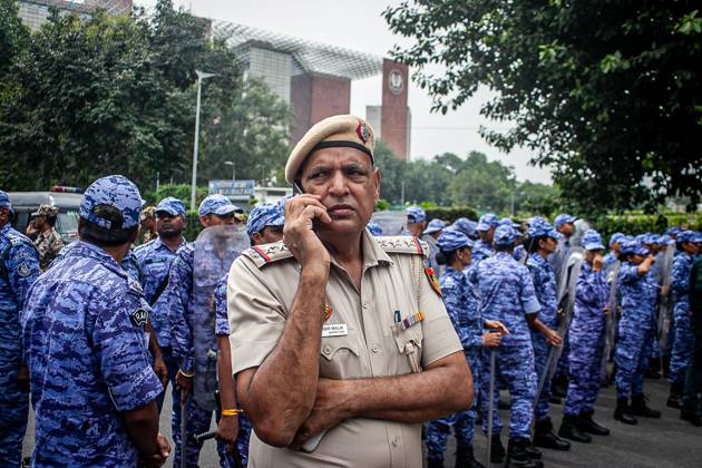 Protest to demand resignation of India s chief election commissioner in New Delhi NEW DELHI, INDIA - OCTOBER 11: Indian police officers take security measures during a mass protest organized by the Cockroach Janta Party (CJP) in New Delhi, India on October 11, 2026. Demonstrators gathered to demand the resignation of Chief Election Commissioner Gyanesh Kumar over alleged electoral roll irregularities and revisions. Yousuf Sarfaraz Anadolu New Delhi India. Editorial use only. Please get in touch for any other usage. Copyright: x2026xAnadoluxYousufxSarfarazx