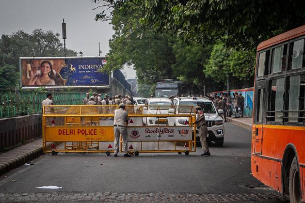 Protest to demand resignation of India s chief election commissioner in New Delhi NEW DELHI, INDIA - OCTOBER 11: Indian police officers take security measures during a mass protest organized by the Cockroach Janta Party (CJP) in New Delhi, India on October 11, 2026. Demonstrators gathered to demand the resignation of Chief Election Commissioner Gyanesh Kumar over alleged electoral roll irregularities and revisions. Yousuf Sarfaraz Anadolu New Delhi India. Editorial use only. Please get in touch for any other usage. Copyright: x2026xAnadoluxYousufxSarfarazx
