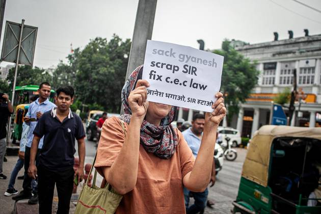Protest to demand resignation of India s chief election commissioner in New Delhi NEW DELHI, INDIA - OCTOBER 11: Demonstrators gather to demand the resignation of Chief Election Commissioner Gyanesh Kumar over alleged electoral roll irregularities and revisions in New Delhi, India on October 11, 2026. Yousuf Sarfaraz Anadolu New Delhi India. Editorial use only. Please get in touch for any other usage. Copyright: x2026xAnadoluxYousufxSarfarazx