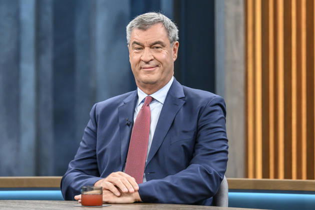 Pictured, from left: Markus Söder, Minister-President of Bavaria, CSU, GER; Berlin, studio; guest on Caren Miosga’s political talk show, TV program, Das Erste, from Studio 20 in Berlin-Adlershof, Topic: How will the government get out of the crisis, Mr. Söder, October 11, 2026, Copyright: HMBxMedia UwexKoch
