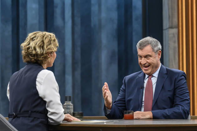 In the photo, from left: Caren Miosga, Markus Söder, Minister-President of Bavaria, CSU, GER, Berlin, studio, guest on Caren Miosga’s show, political talk show, TV, program, Das Erste, from Studio 20 in Berlin-Adlershof, Topic: How will the government get out of the crisis, Mr. Söder, October 11, 2026, Copyright: HMBxMedia UwexKoch