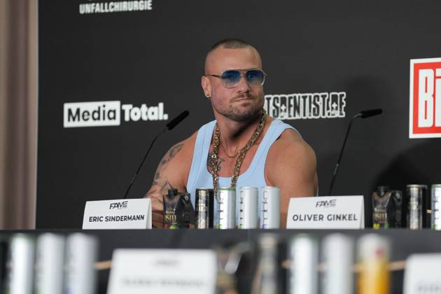 Fame Fighting 2026 Press Conference: Eric Sindermann at the press conference for the fourth edition of Fame Fighting Celebrity Boxing on October 11, 2026, at the Atlantic Hotel in Essen, North Rhine-Westphalia