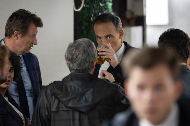 Raphael Glucksmann celebrates with his supporters after winning the Socialist and Democratic Left primary - Paris Candidate in the Socialist (PS) and centre-left Place Publique (PP) parties primary Raphael Glucksmann drinks a beer as he speaks with Senator Yannick Jadot as he meets his campaign team and supports at the bar la Cantine de Belleville as Raphael Glucksmann winning the primary organized by the Socialist Party, Place Publique (PP), and the Republican and Socialist Left, ahead of France s 2027 presidential election, in Paris on October 11, 2026. Photo by Raphael Lafargue ABACAPRESS.COM Paris France  Copyright: xLafarguexRaphael ABACAx