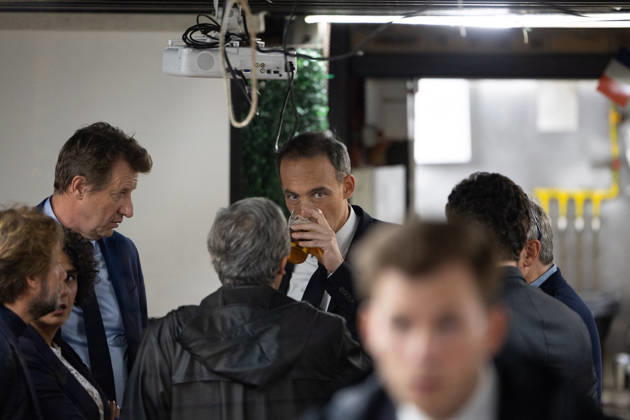 Raphael Glucksmann celebrates with his supporters after winning the Socialist and Democratic Left primary - Paris Candidate in the Socialist (PS) and centre-left Place Publique (PP) parties primary Raphael Glucksmann drinks a beer as he speaks with Senator Yannick Jadot as he meets his campaign team and supports at the bar la Cantine de Belleville as Raphael Glucksmann winning the primary organized by the Socialist Party, Place Publique (PP), and the Republican and Socialist Left, ahead of France s 2027 presidential election, in Paris on October 11, 2026. Photo by Raphael Lafargue ABACAPRESS.COM Paris France  Copyright: xLafarguexRaphael ABACAx