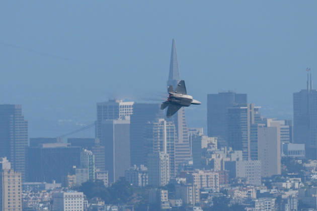 Fleet Week Air Show in San Francisco SAN FRANCISCO, CALIFORNIA - OCTOBER 11: A U.S. Air Force jet flies over San Francisco Bay during the Fleet Week Air Show in San Francisco, California, United States on October 11, 2026. Tayfun Coskun Anadolu California United States. Editorial use only. Please get in touch for any other usage.  Copyright: x2026xAnadoluxTayfunxCoskunx