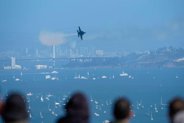 Fleet Week Air Show in San Francisco SAN FRANCISCO, CALIFORNIA - OCTOBER 11: US Navy Blue Angels fly over San Francisco Bay during the Fleet Week Air Show in San Francisco, California, United States on October 11, 2026. Tayfun Coskun Anadolu California United States. Editorial use only. Please get in touch for any other usage.  Copyright: x2026xAnadoluxTayfunxCoskunx