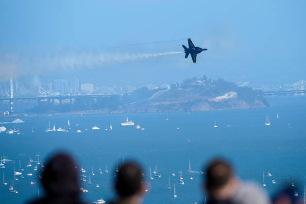 Fleet Week Air Show in San Francisco SAN FRANCISCO, CALIFORNIA - OCTOBER 11: US Navy Blue Angels fly over San Francisco Bay during the Fleet Week Air Show in San Francisco, California, United States on October 11, 2026. Tayfun Coskun Anadolu California United States. Editorial use only. Please get in touch for any other usage.  Copyright: x2026xAnadoluxTayfunxCoskunx